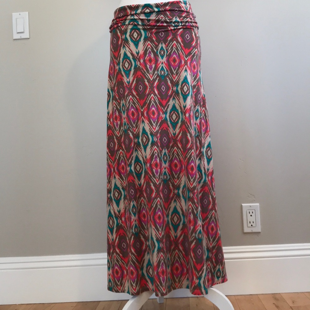 Mossimo maxi skirt.